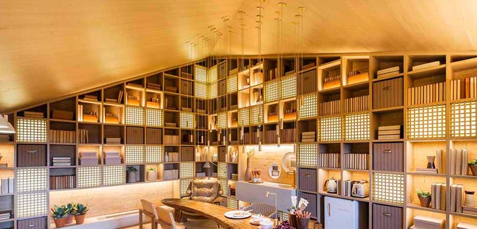 Espaço Ateliê da CASACOR 2017, projetado pelas profissionais da Très Arquitetura, usa o padrão Carvalho Malva, da linha Design.